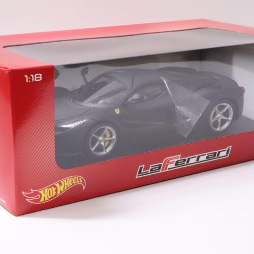 1:18 Hot Wheels Ferrari LaFerrari 2013 matt black BLY53