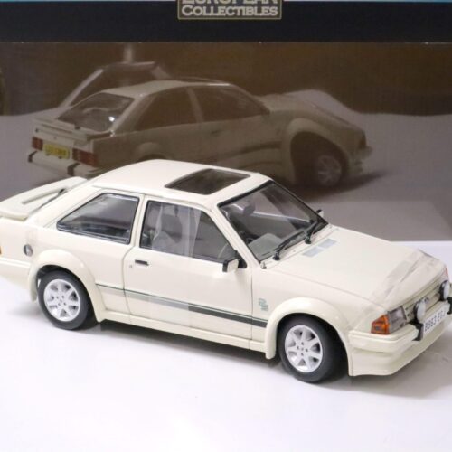 1:18 Sun Star Ford Escort RS Turbo 1984 Diamond white
