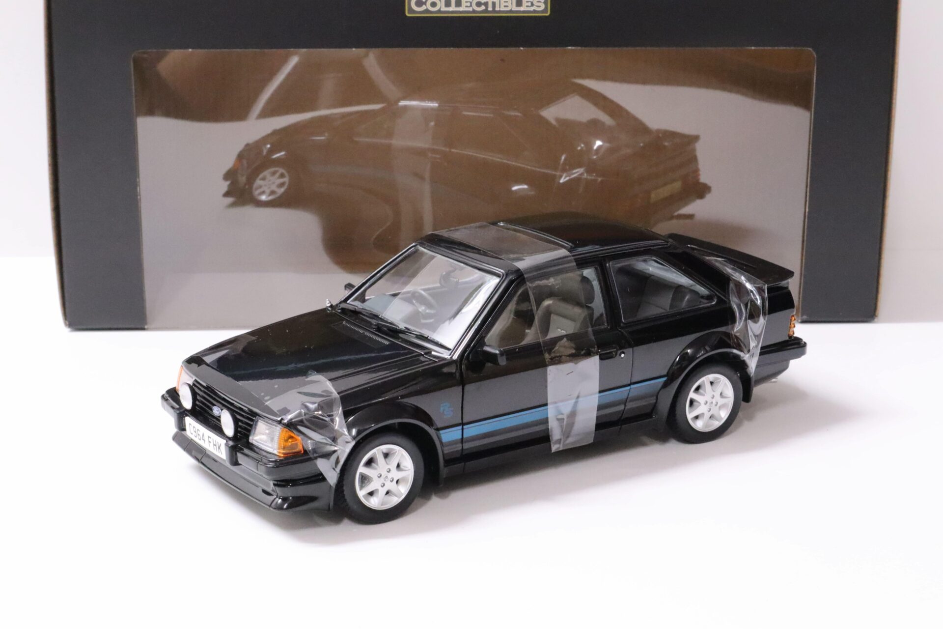 ID 60804 orig.jpg 1:18 Sun Star Ford Escort RS Turbo 1984 Princess Diana black