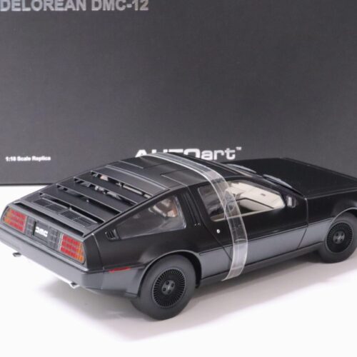 1:18 AUTOart Delorean DMC-12 matt black 1981 Diecast