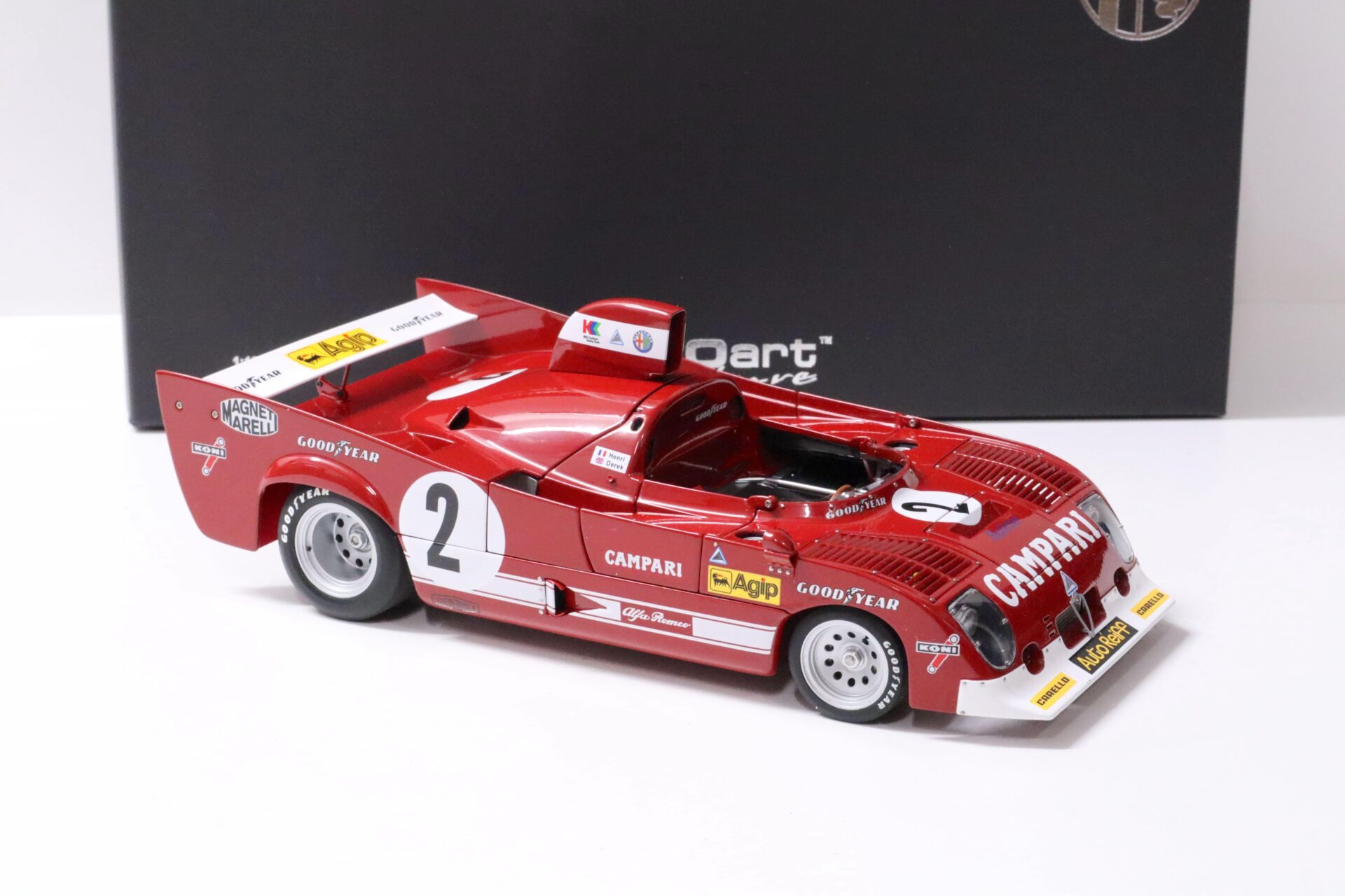 1:18 AUTOart Alfa Romeo 33 TT 12 - 1000km SPA Francorchamps Winner #2 Bell