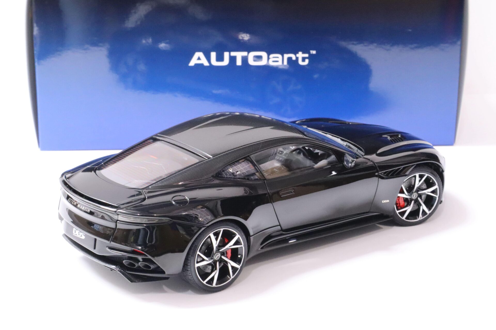 1:18 AUTOart Aston Martin DBS Superleggera 2019 jet black