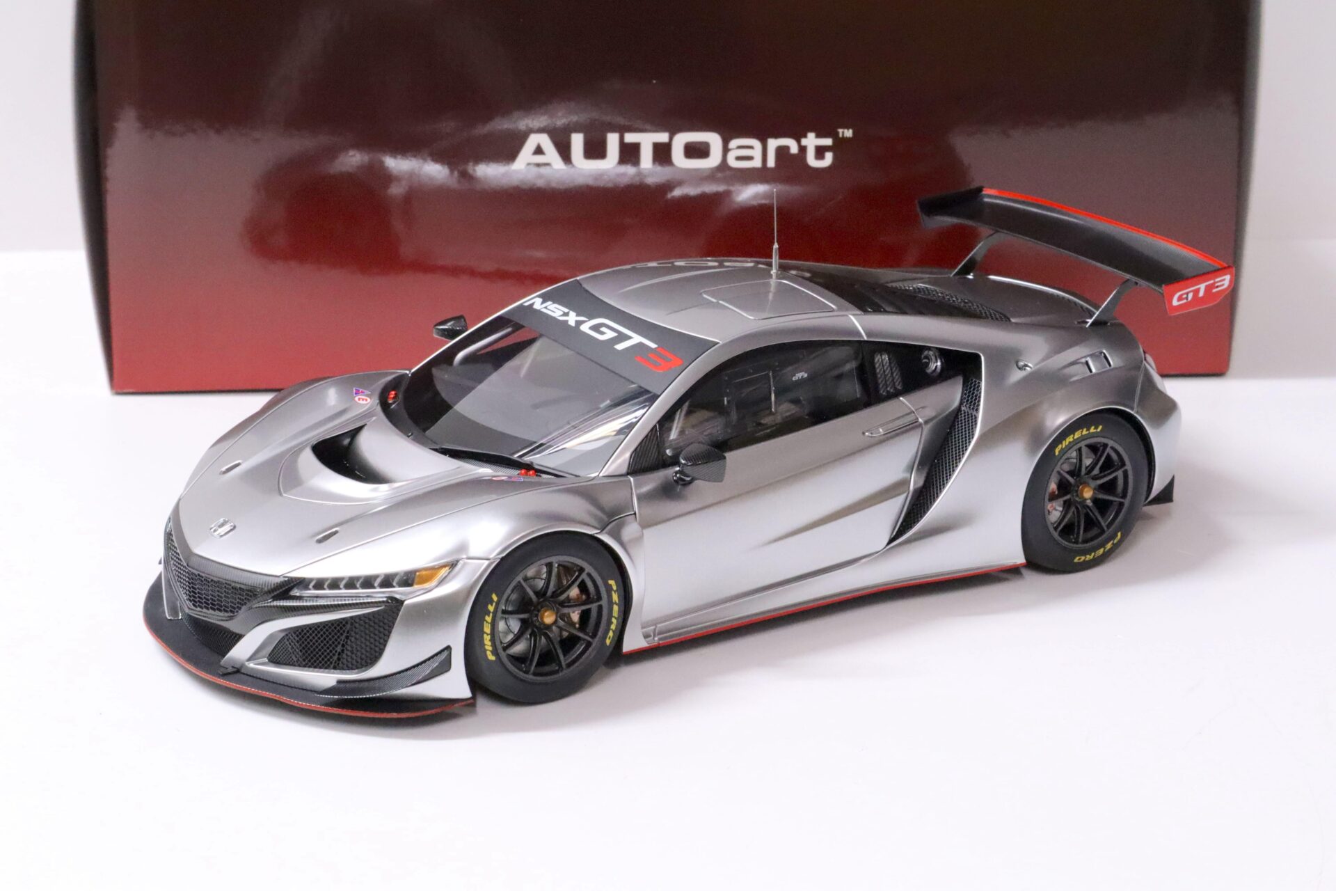 ID 61667 orig.jpg 1:18 AUTOart Honda NSX GT3 Hyper silver/ Custom color 2018