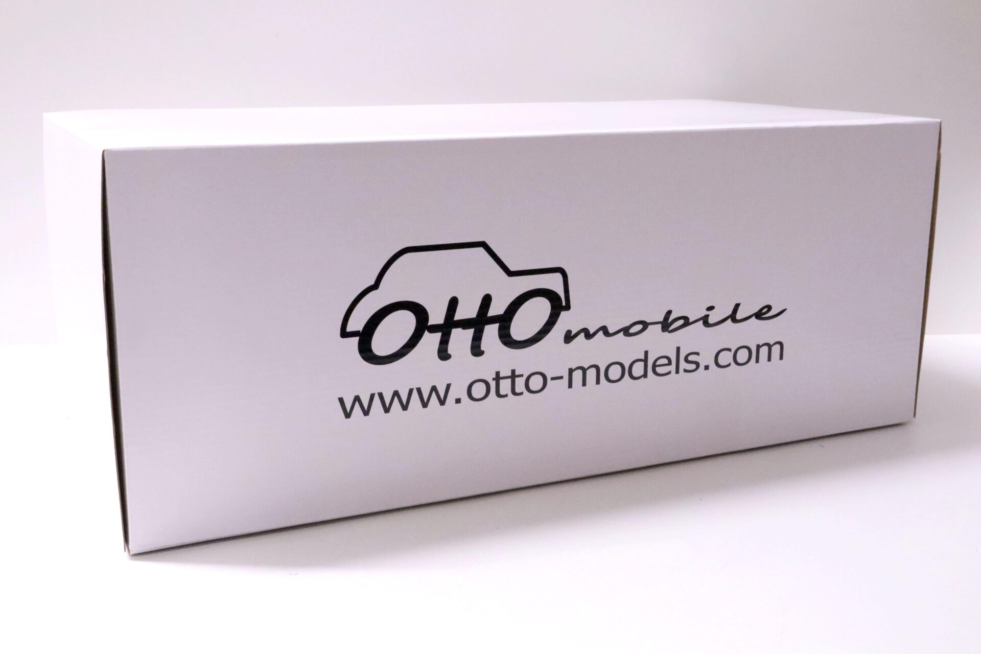 1:12 OTTO mobile G068 Peugeot 406 TAXI Movie Car white 1998