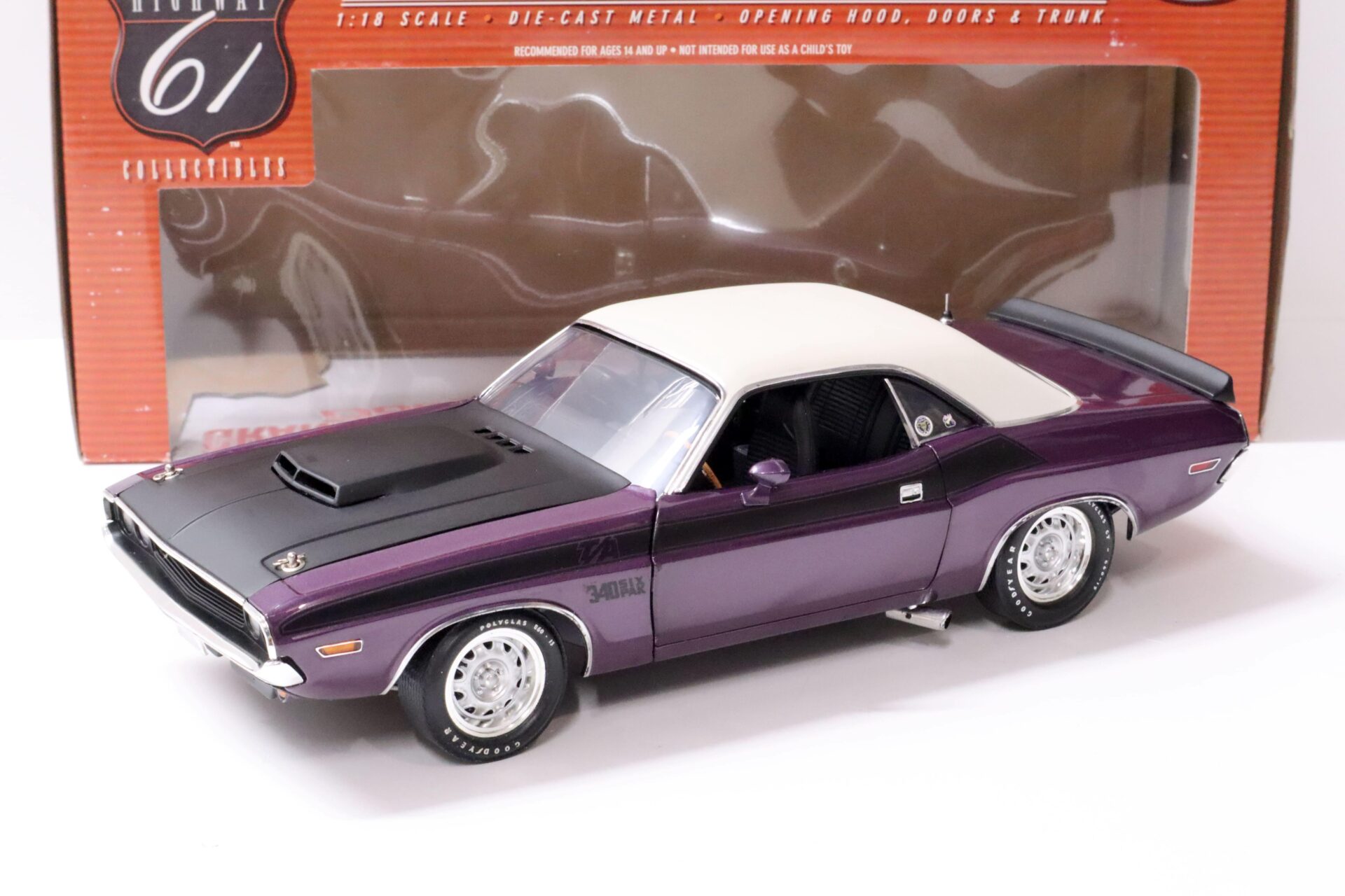 ID 61827 orig.jpg 1:18 Highway61 Dodge Challenger T/A Coupe 1970 Mr. NORM´s plum crazy