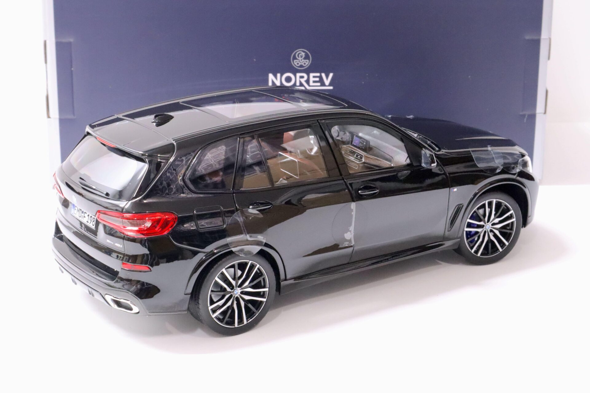 1:18 Norev BMW X5 xDrive 40i (G05) SUV black metallic 2019