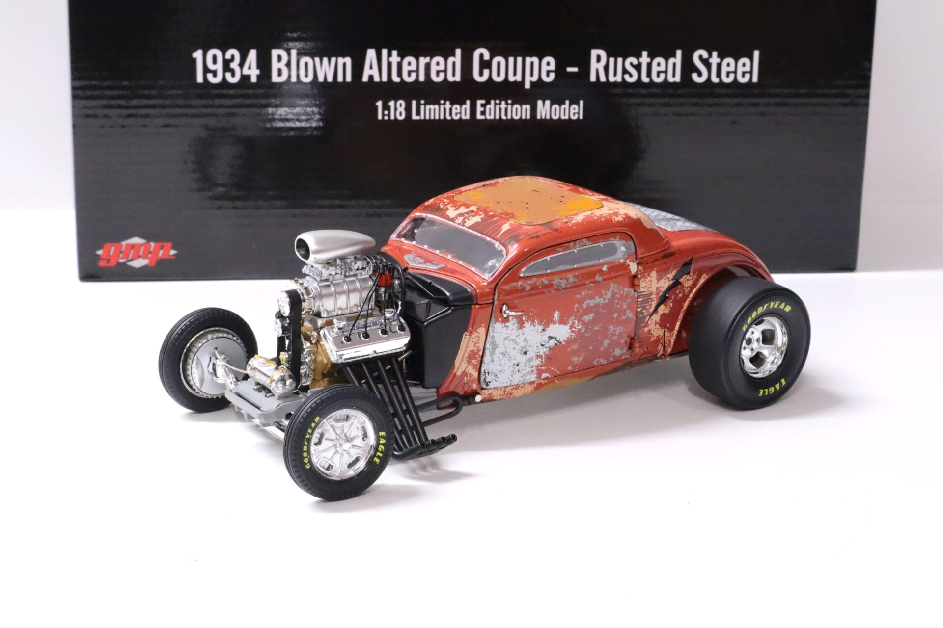 ID 62132 orig.jpg 1:18 GMP Hot Rod 1934 Blown Altered Coupe - Rusted Steel red Limited Edition