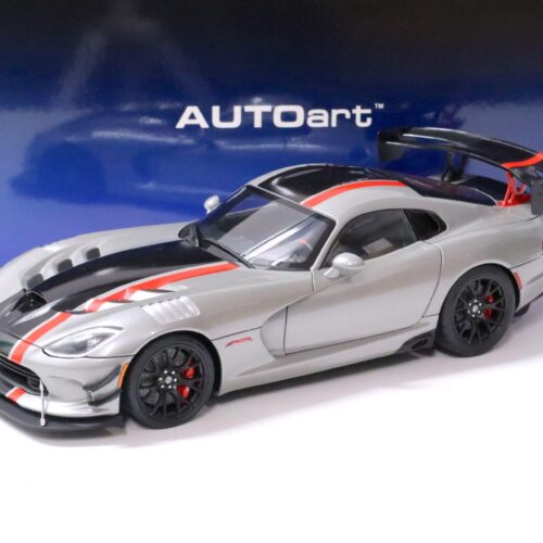 1:18 AUTOart Dodge Viper ACR 2017 Billet silver metallic / with black stripes