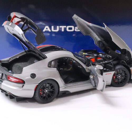 1:18 AUTOart Dodge Viper ACR 2017 Billet silver metallic / with black stripes