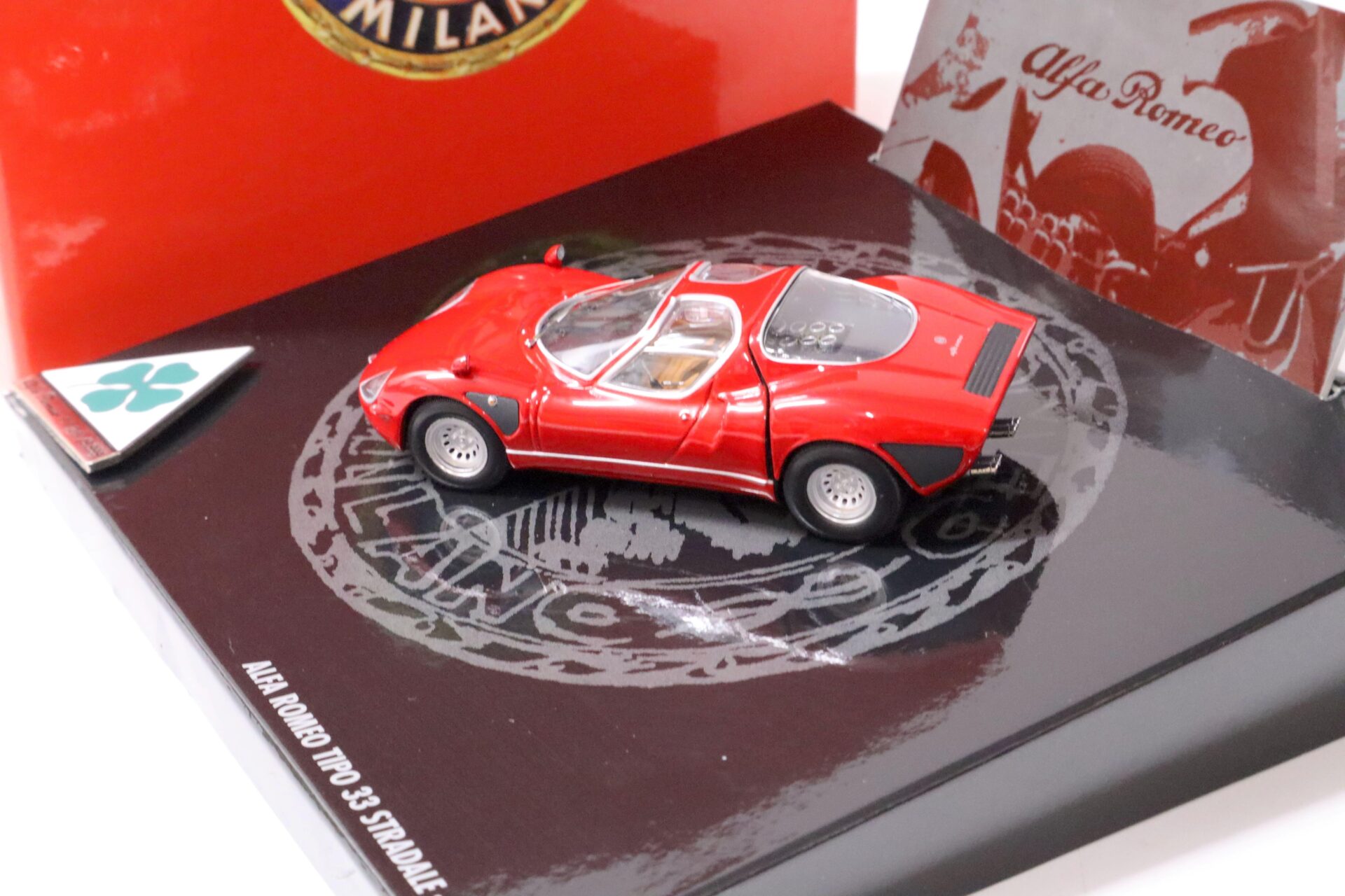 1:43 Minichamps Alfa Romeo Tipo 33 Stradale red 1968 Limited