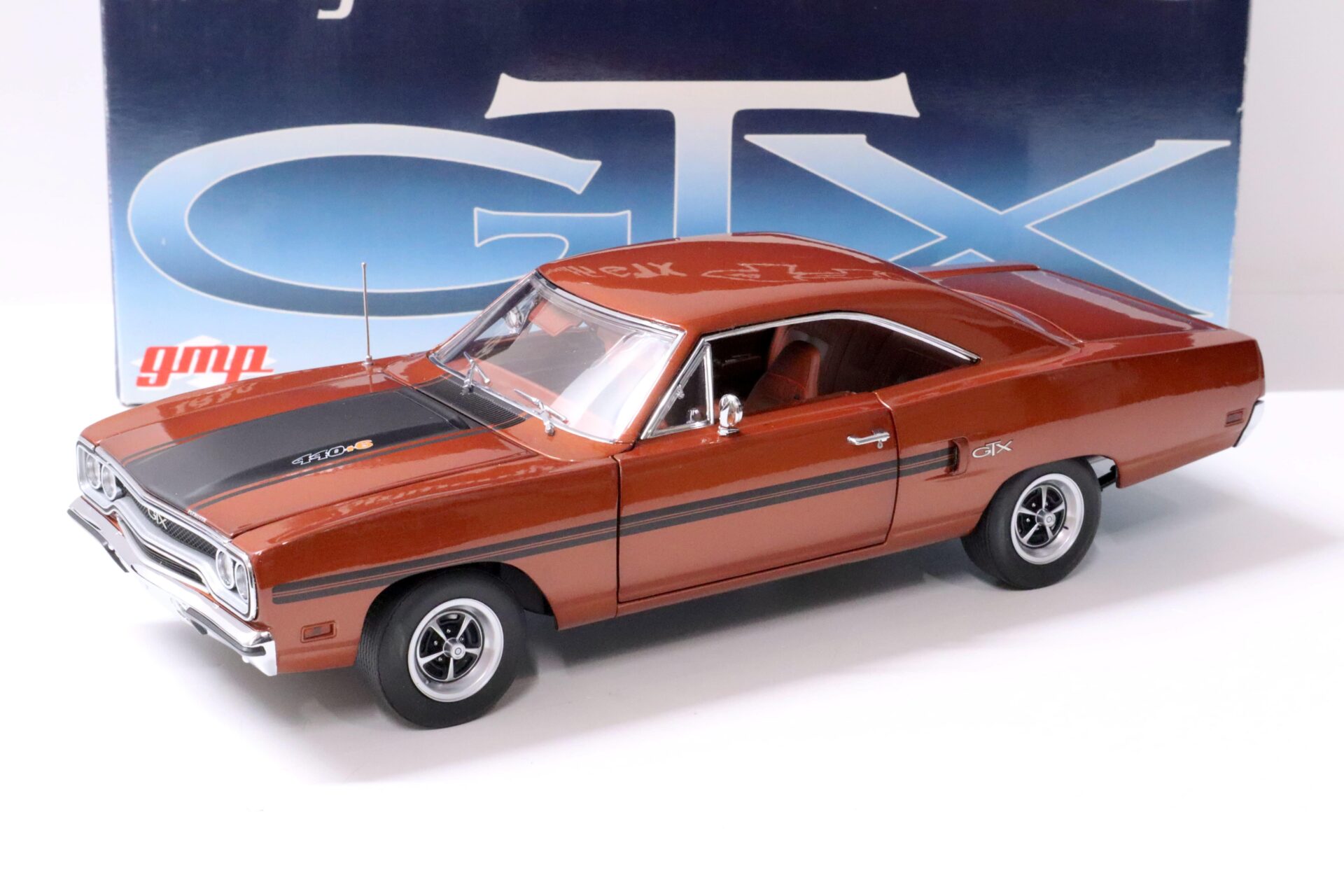 ID 62834 orig.jpg 1:18 GMP 1970 Plymouth GTX 440+6 Burnt orange/ black