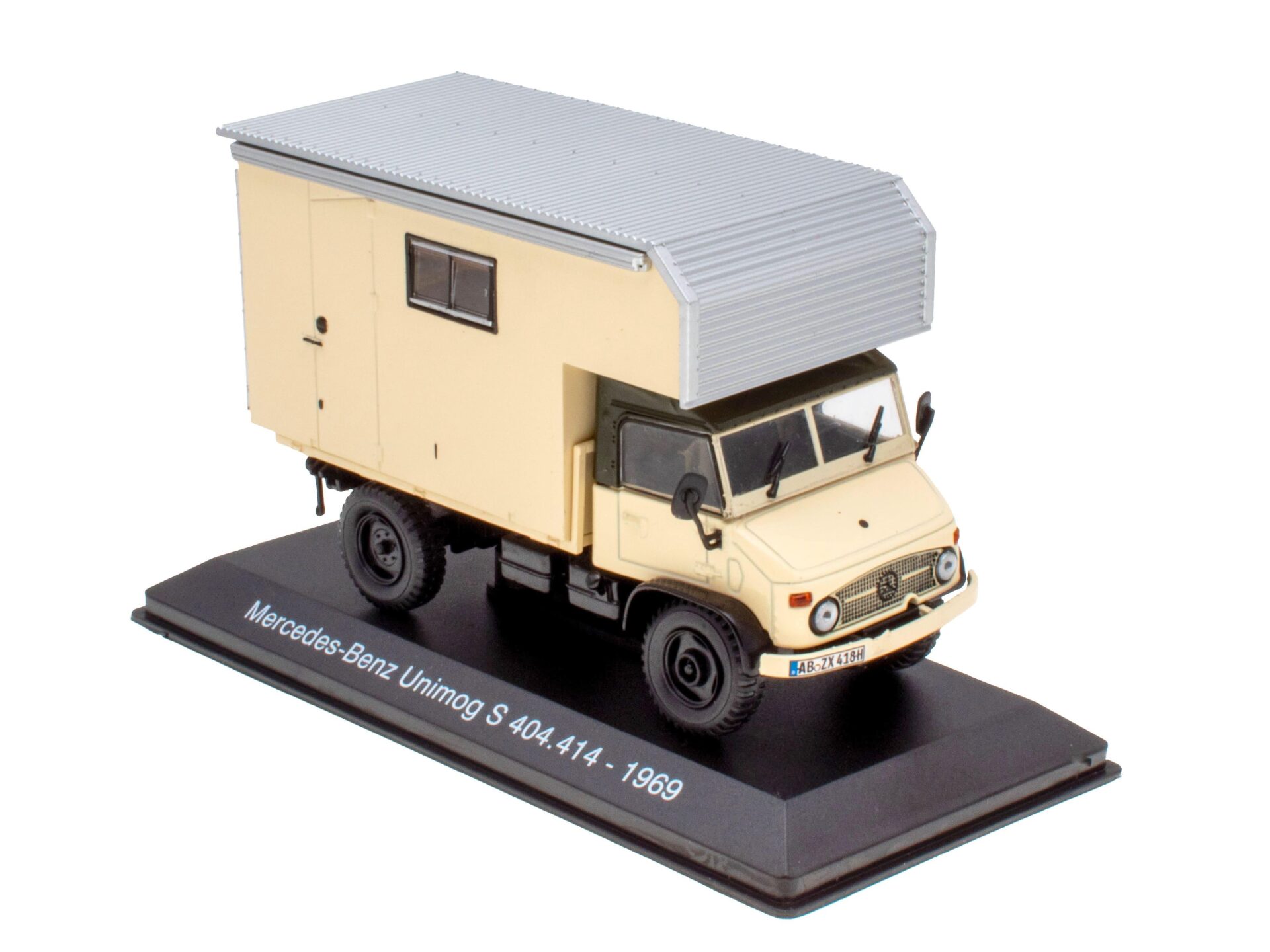 1:43 Hachette IXO Camping Cars Mercedes Unimog S 404.414 Camper beige 1969