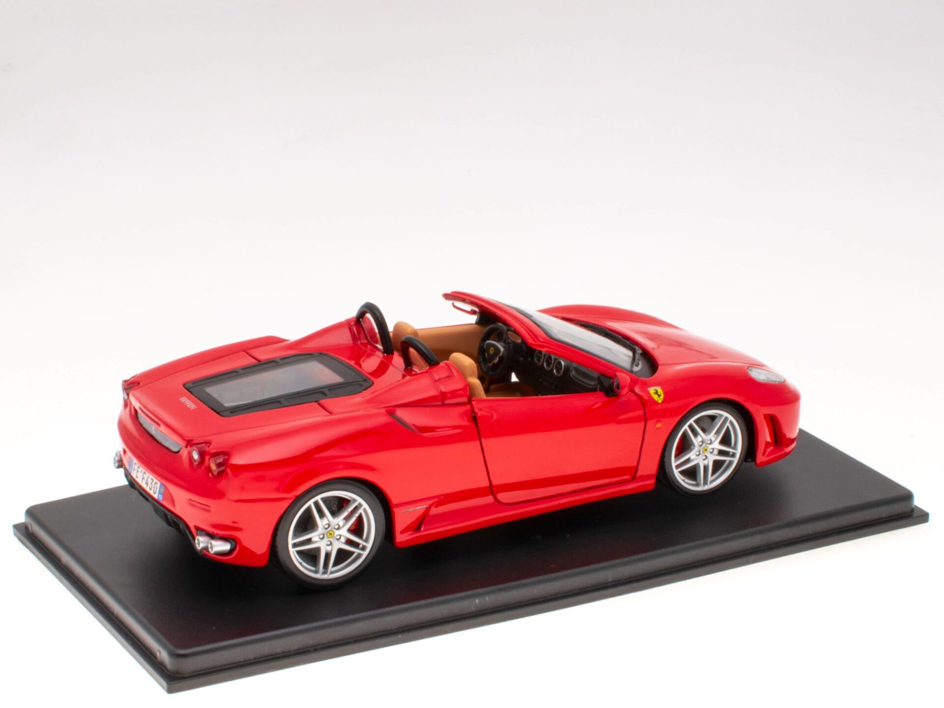 1:24 Hachette Bburago Ferrari Collection Ferrari F430 Spider red 2005 with display