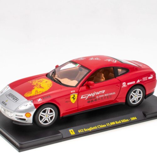 1:24 Hachette Bburago Ferrari Collection Ferrari 612 Scaglietti China 15.000 Red Miles with display