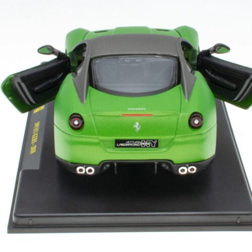 1:24 Hachette Bburago Ferrari Collection Ferrari 599 HY-KERS green 2010 with display