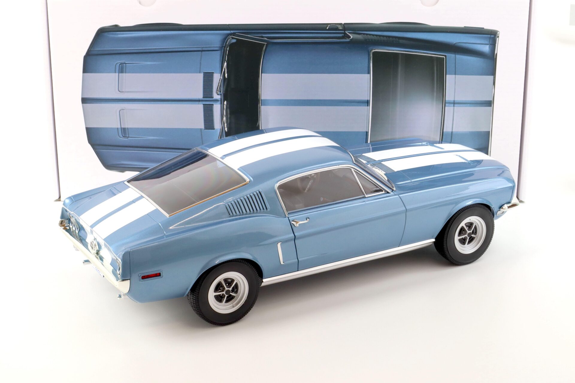 1:12 Norev Ford Mustang Fastback GT 1968 light blue metallic/ white LIMITED EDITION