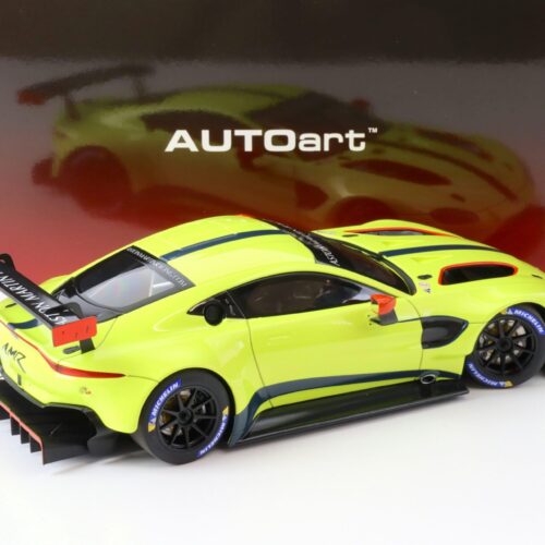 1:18 AUTOart Aston Martin Vantage GTE Le Mans Pro 2018 Presentation Car 81807