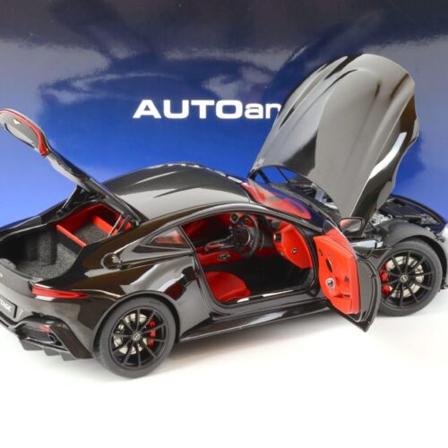 1:18 AUTOart Aston Martin Vantage 2019 Jet black