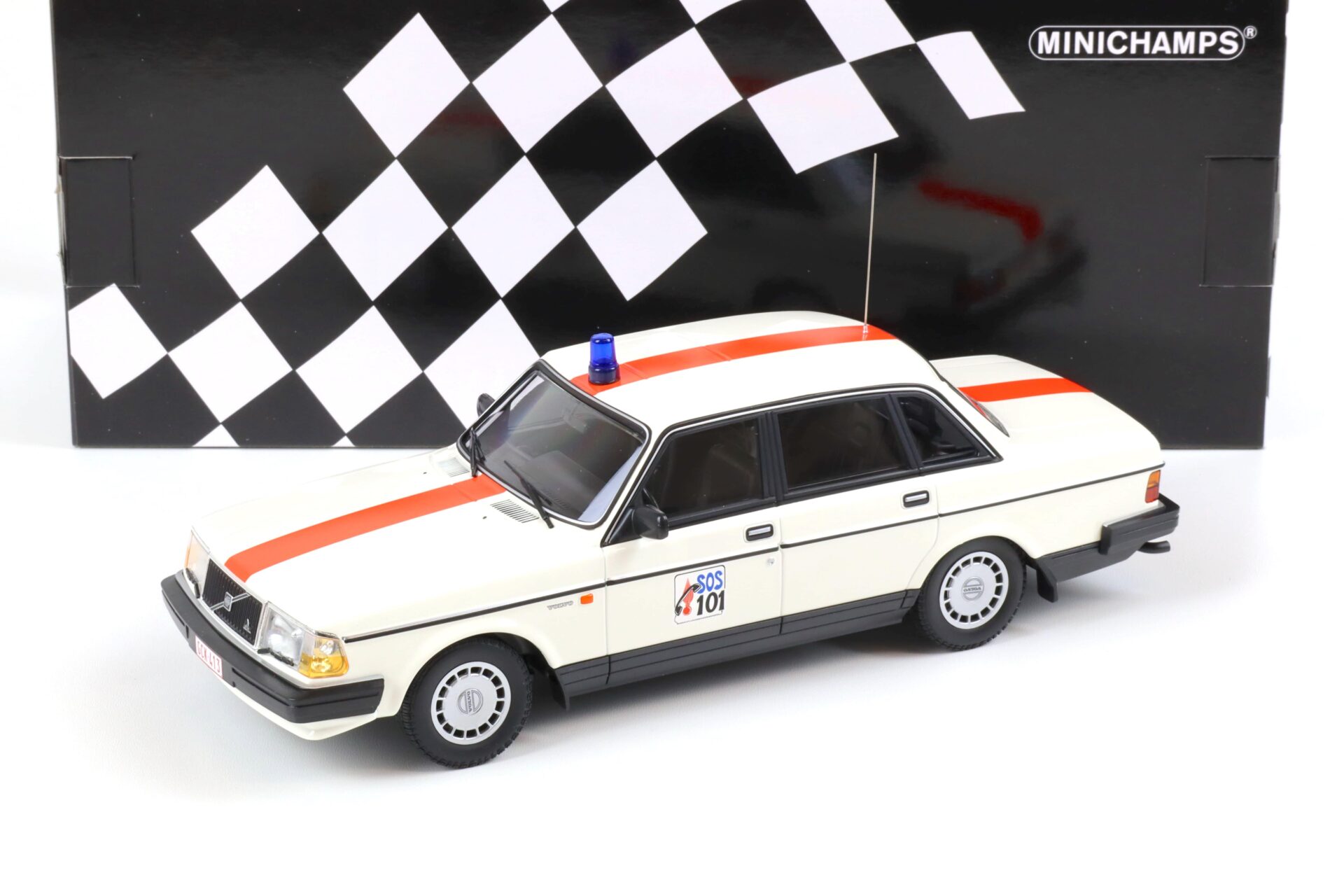 1:18 Minichamps Volvo 240 GL POLITIE BELGIUM 1986 white