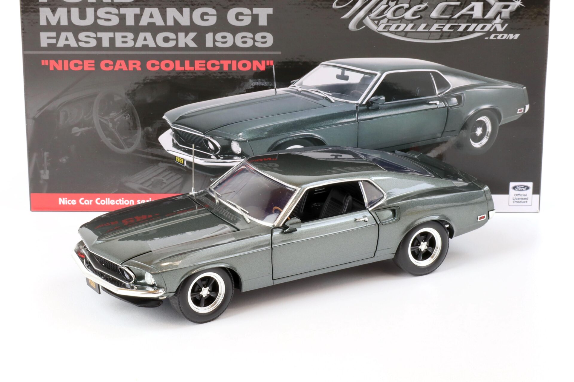 ID 65578 orig.jpg 1:18 ACME 1969 Ford Mustang GT Fastback dark green *NICE CAR EDITION*