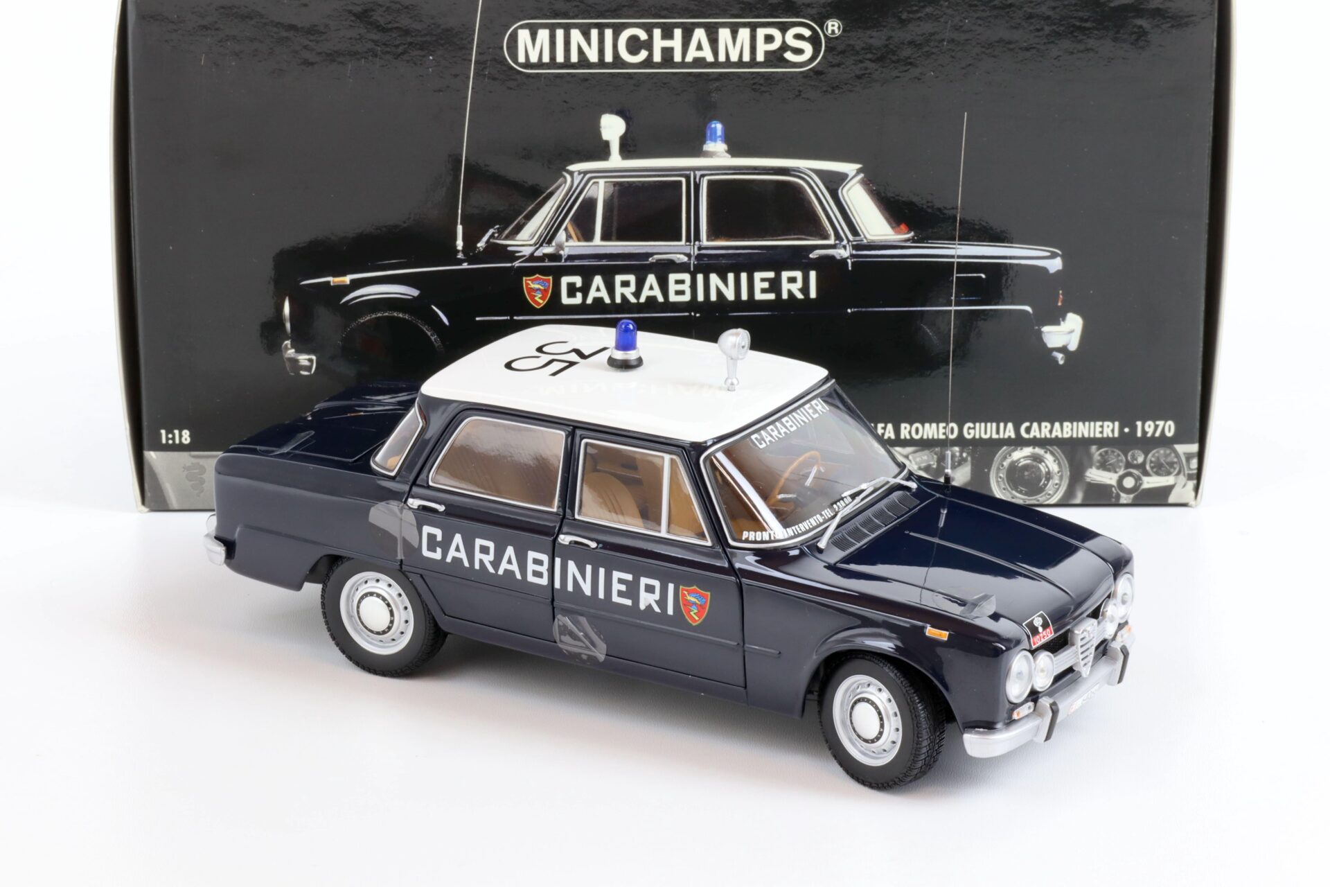 1:18 Minichamps Alfa Romeo Giulia CARABINIERI 1970 dark blue