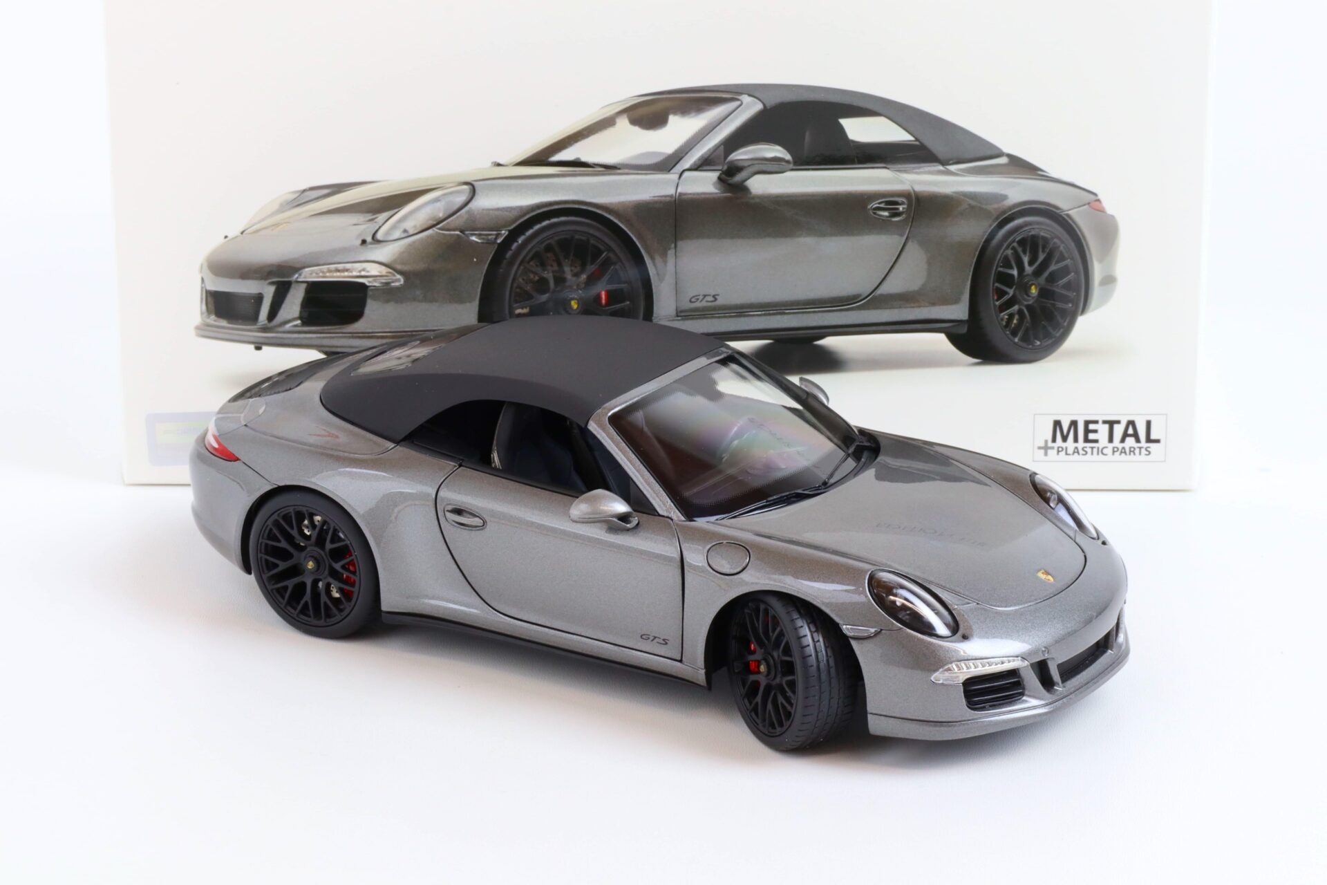 1:18 Schuco Porsche 911 (991) Carrera GTS Cabriolet grey metallic