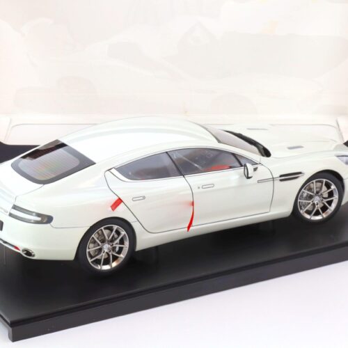 1:18 AUTOart Aston Martin Rapide S 2015 Stratus white