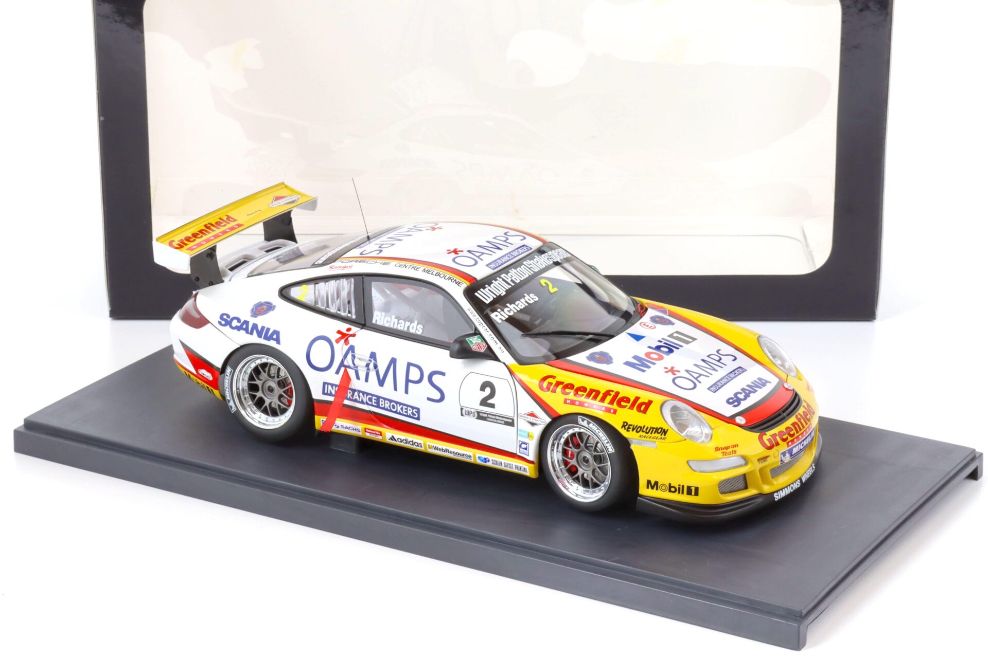 1:18 AUTOart Porsche 911 (997) GT3 Australian Carrera Cup 2006 Jim Richards #2