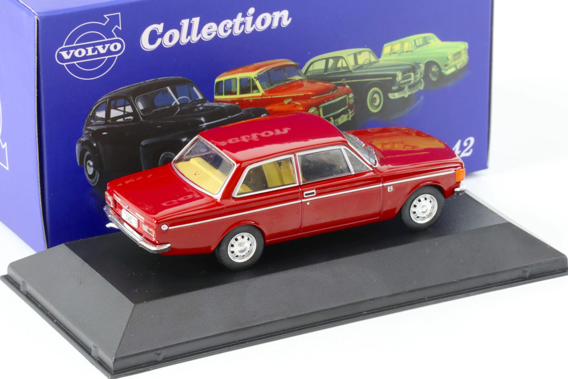 1:43 Atlas IXO Volvo Collection 1973 Volvo 142 red