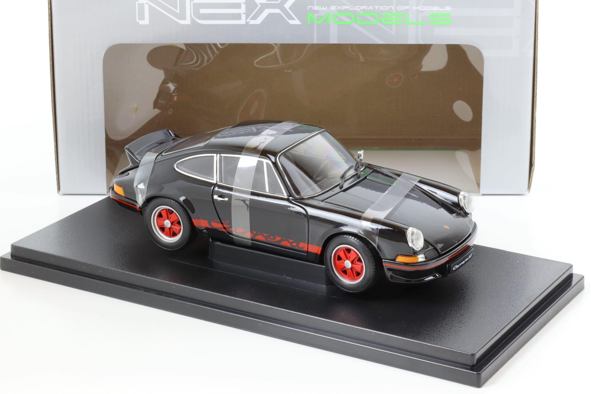 1:18 Welly 1973 Porsche 911 Carrera RS black/ red