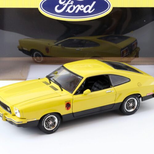 1:18 Greenlight 1976 Ford Mustang II Stallion yellow