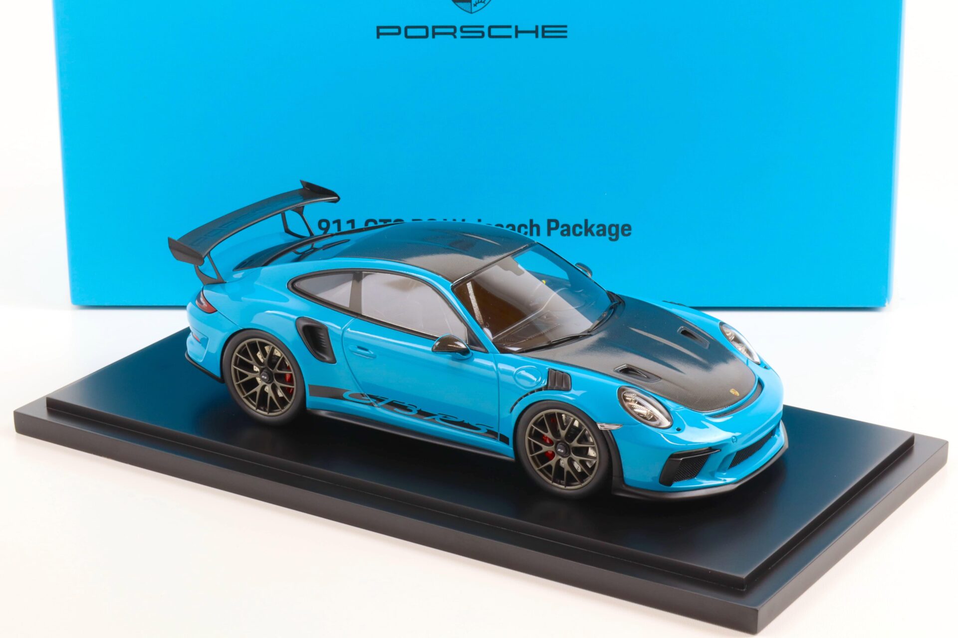 1:18 Spark Porsche 911 (991) GT3 RS Weissach Package Miami blue DEALER VERSION
