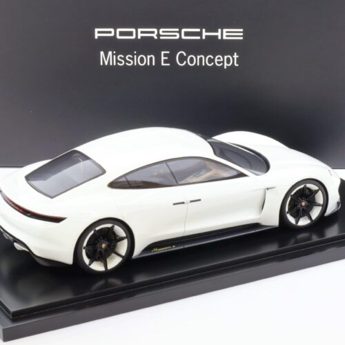 1:18 Spark Porsche Mission E Concept white metallic DEALER VERSION