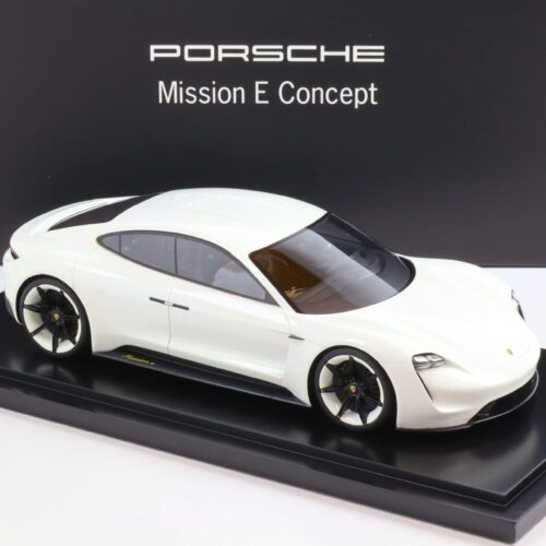 1:18 Spark Porsche Mission E Concept white metallic DEALER VERSION