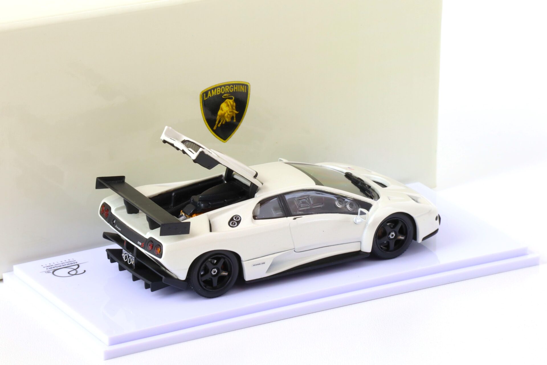 1:43 Kyosho Lamborghini Diablo GTR-S pearl white 03215PW