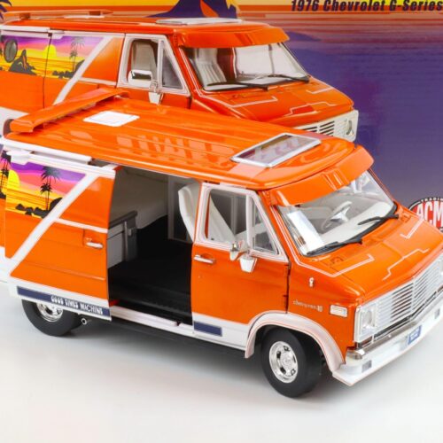 1:18 ACME 1976 Chevrolet G-Series VAN Good Times Machine orange