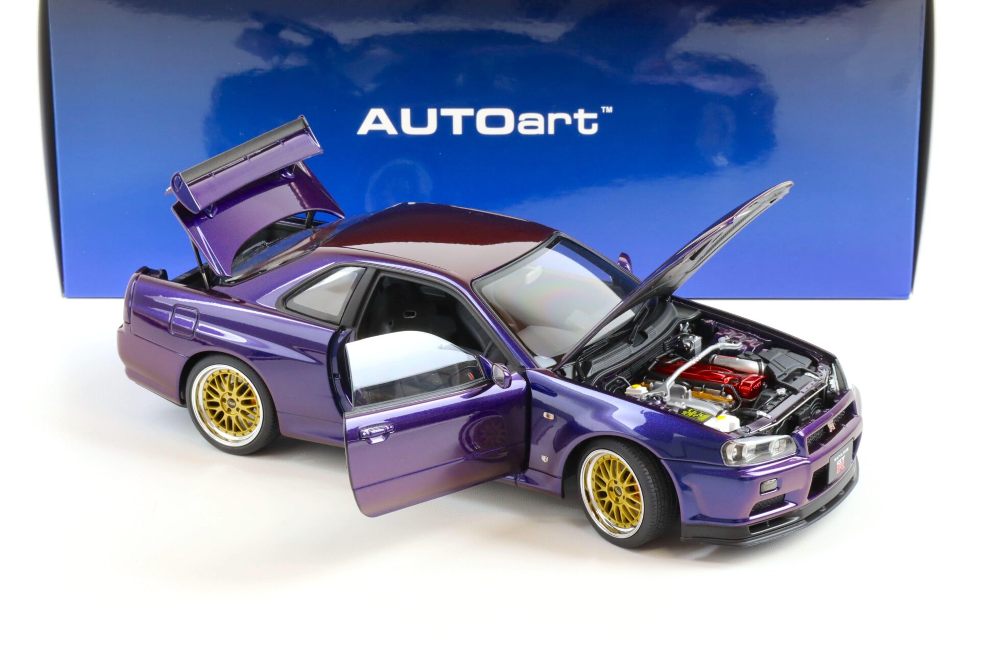 1:18 AUTOart Nissan Skyline GT-R (R34) V-Spec II BBS LM Wheels Midnight purple III 77403