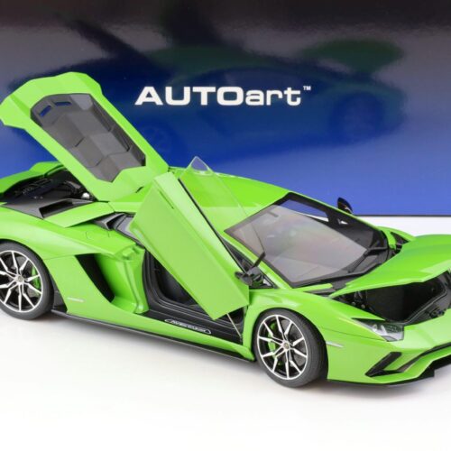 1:18 AUTOart Lamborghini Aventador S Verde mantis/ pearl green - Image 3