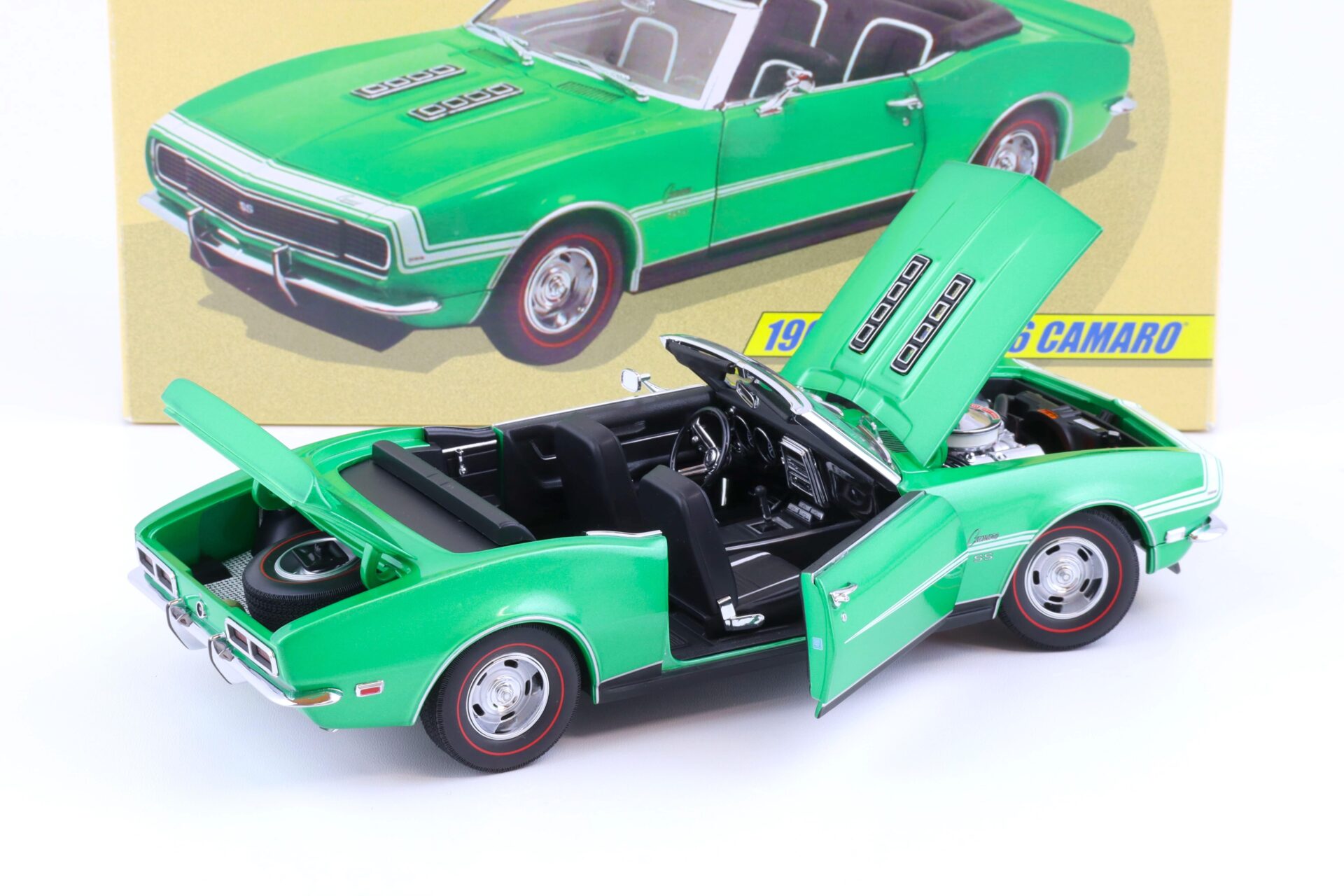 1:18 Exact Detail 1968 Chevrolet Camaro RS/ SS 396 Convertible green