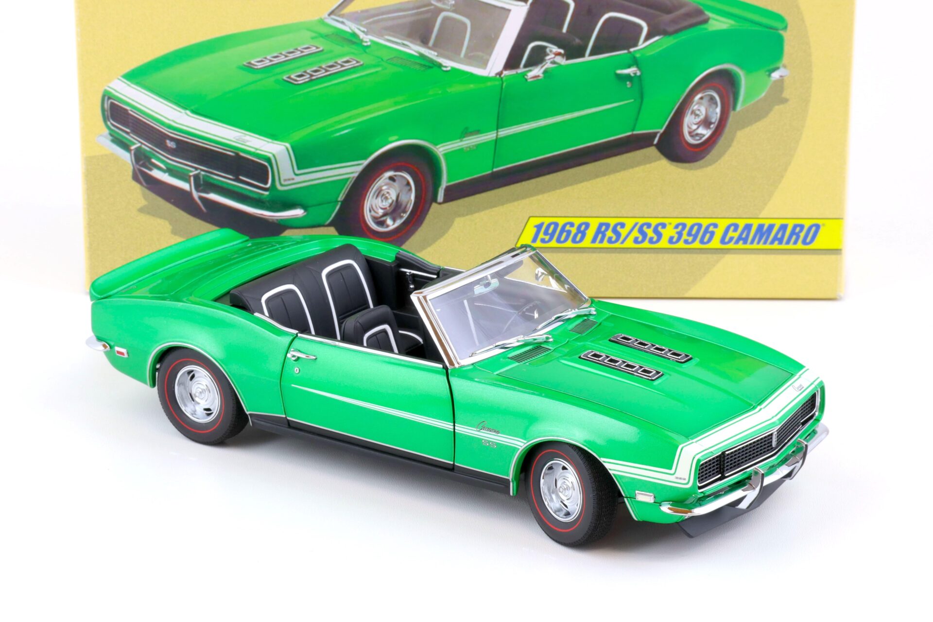 1:18 Exact Detail 1968 Chevrolet Camaro RS/ SS 396 Convertible green