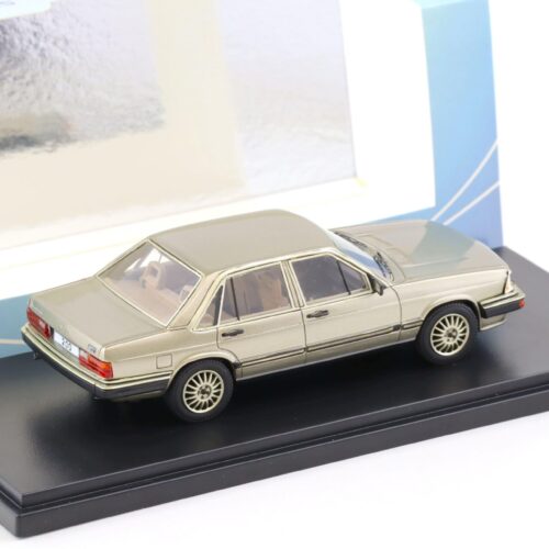1:43 NEO Audi 200 (Typ 43) Limousine metallic beige 1980
