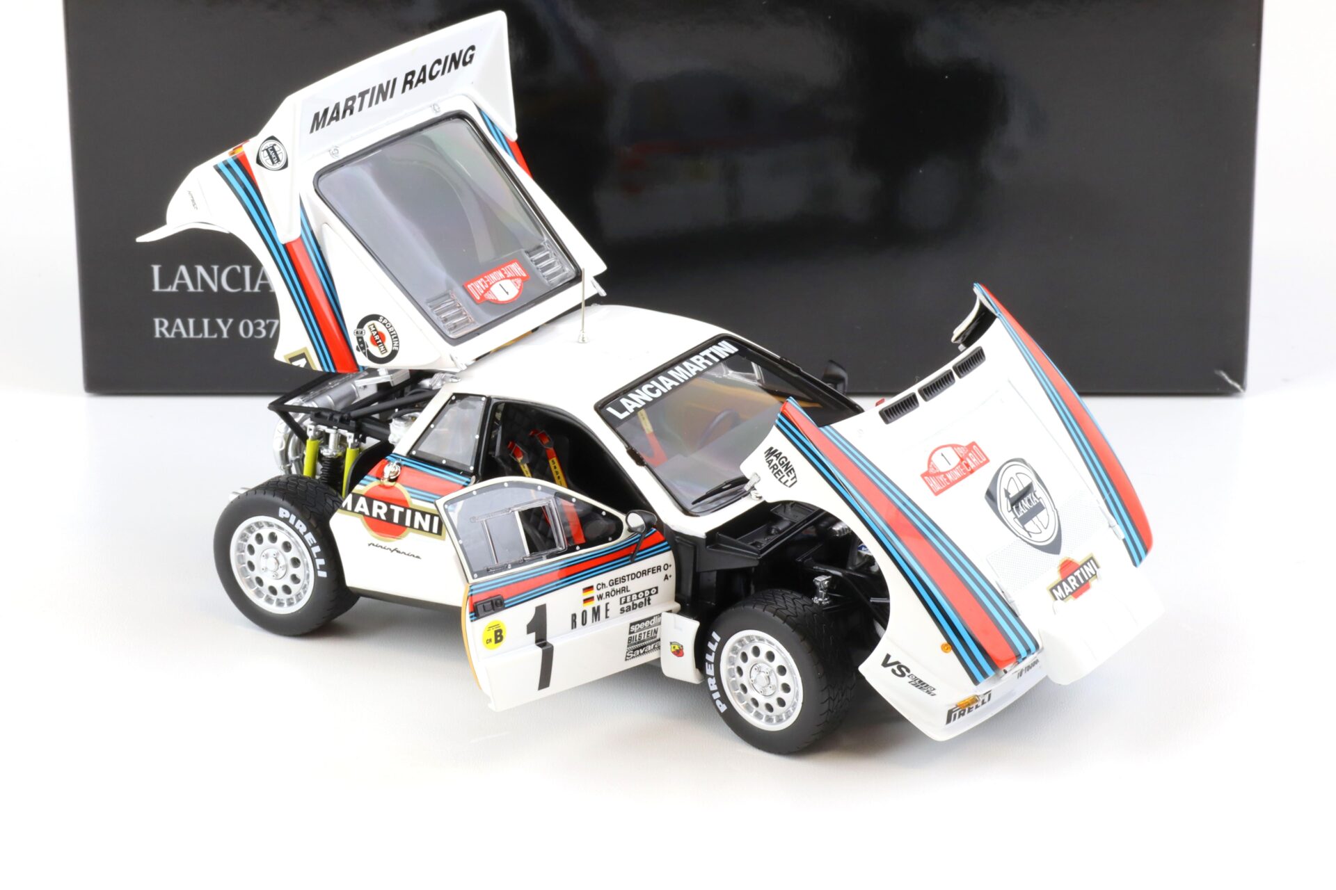 1:18 Kyosho Lancia 037 Rally Monte Carlo 1983 Röhrl/ Geistdörfer #1