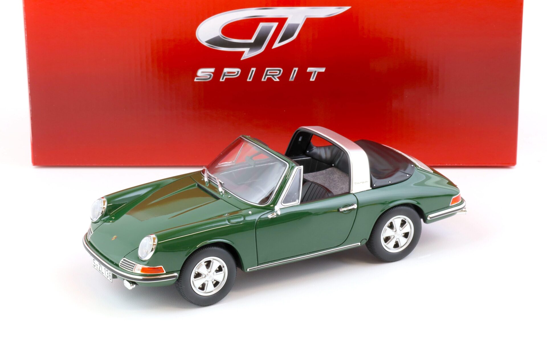 ID 71203 orig.jpg 1:18 GT Spirit GT001CS Porsche 911S 901 Targa green