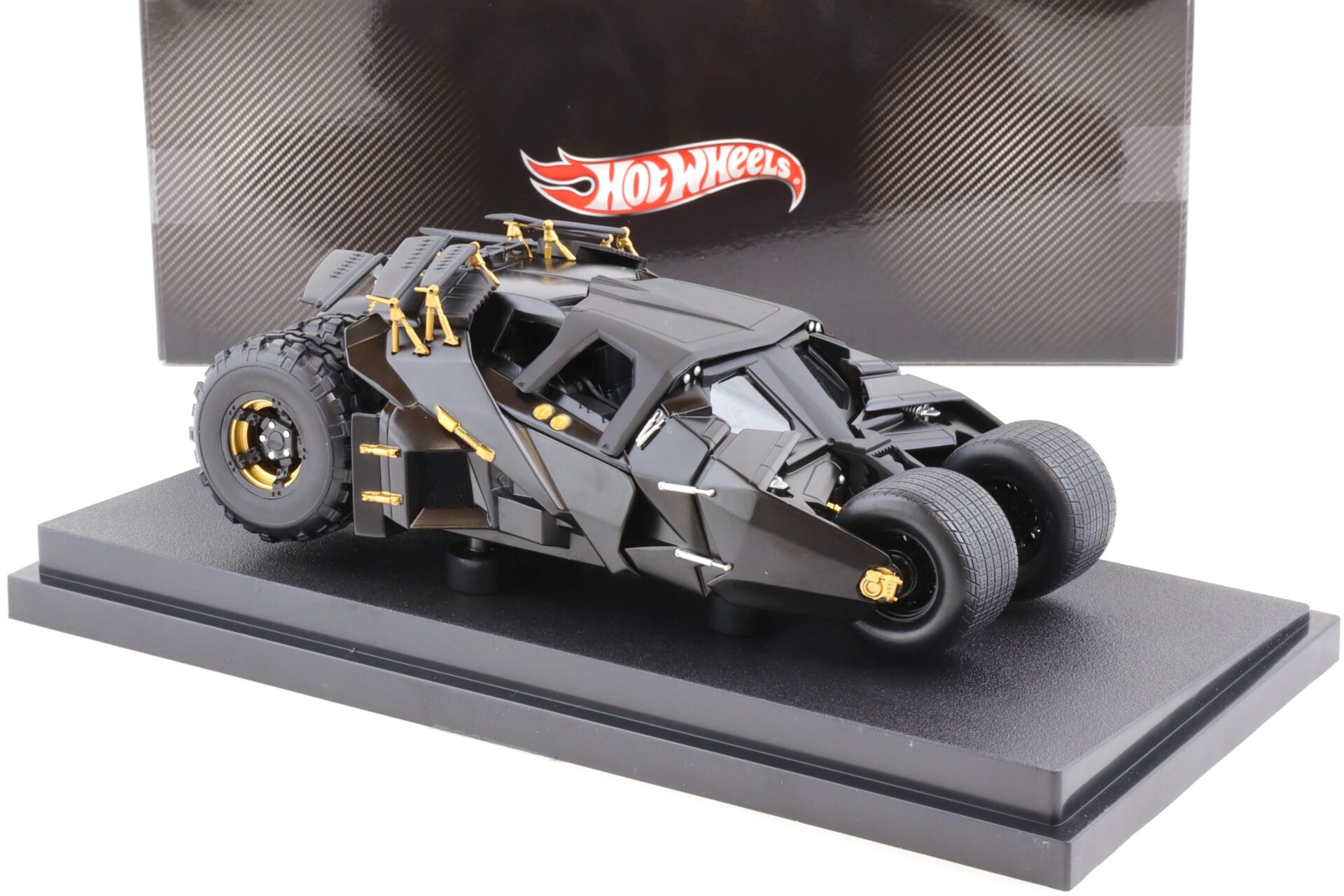 1:18 Hot Wheels BATMAN The Dark Knight Trilogy Batmobile Tumbler black