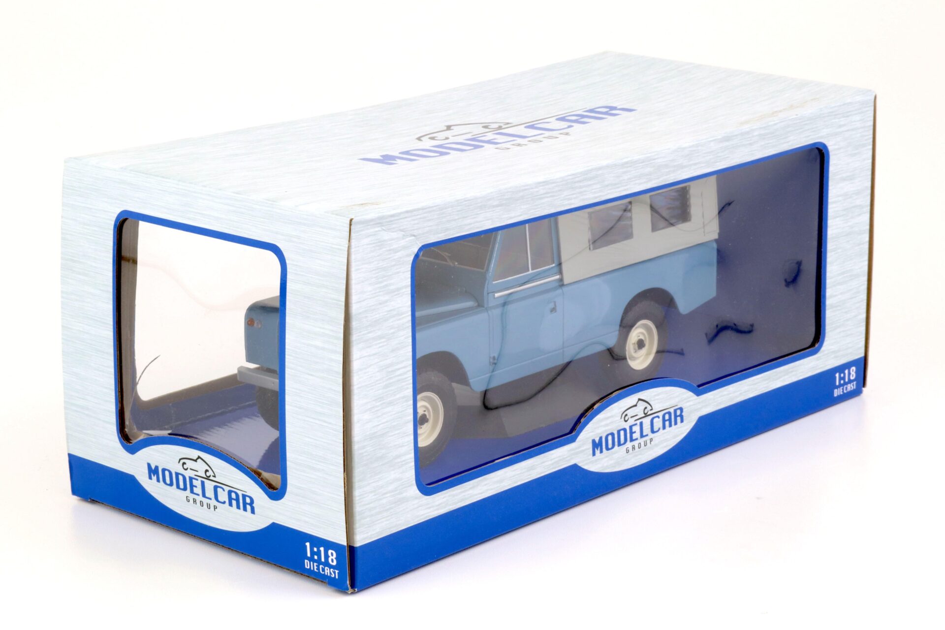 1:18 MCG Land Rover Series II 109 Pickup light blue/ grey