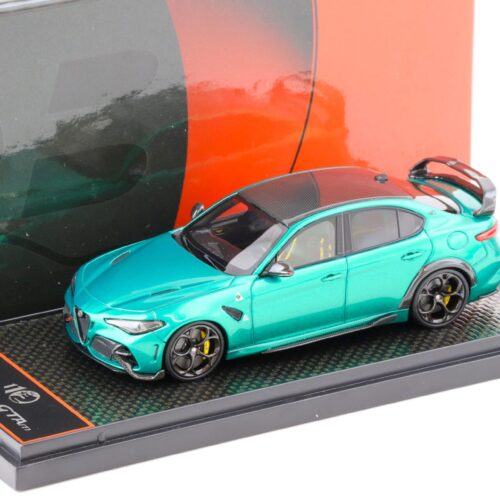 1:43 BBR Alfa Romeo Giulia GTAm Verde Montreal green - Limited 82 pcs.