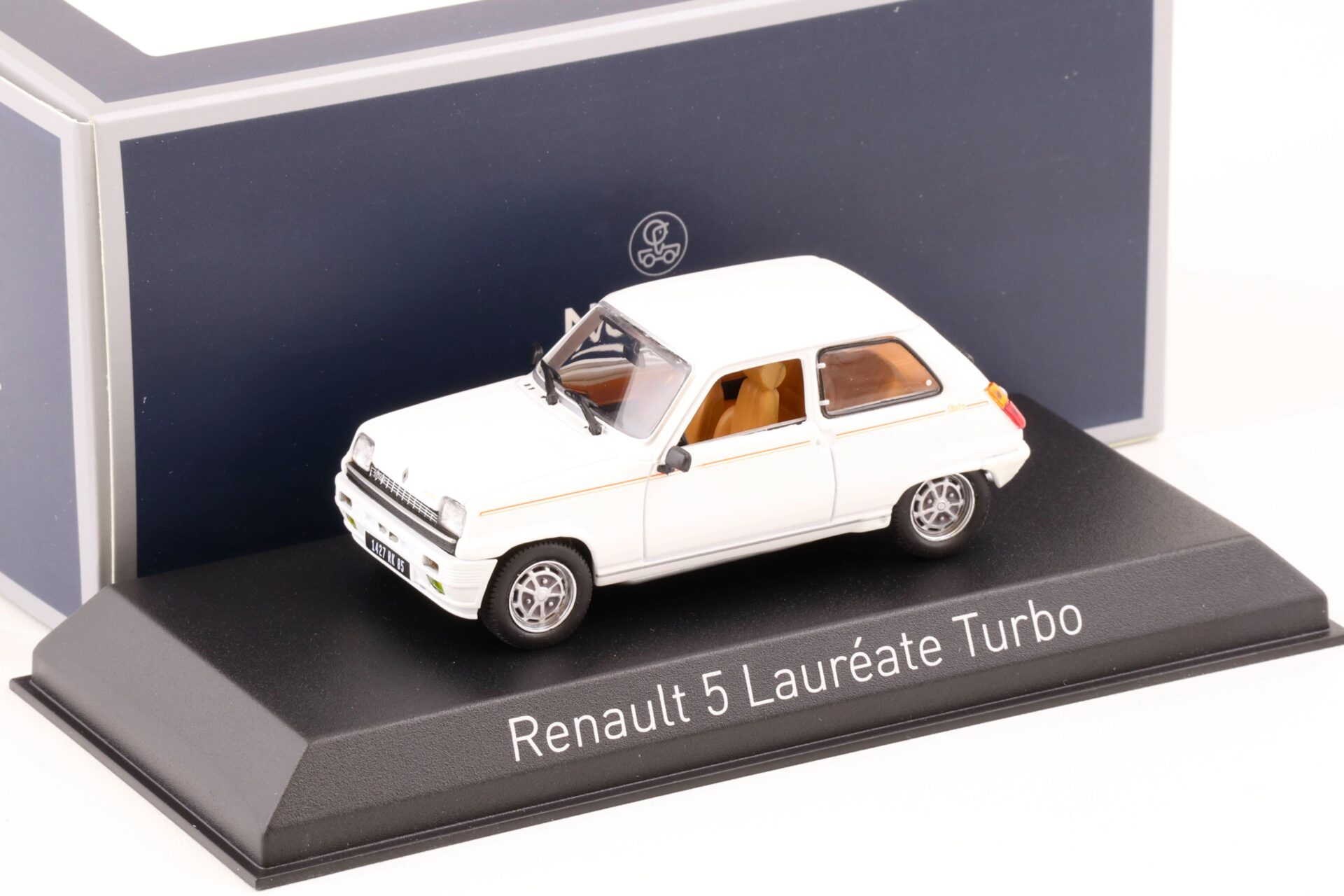 ID 72097 orig.jpg 1:43 Norev Renault 5 Laureate Turbo 1985 white 510513
