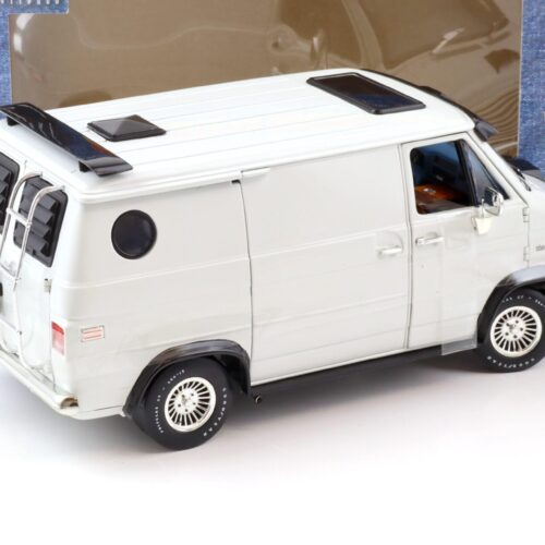 1:16 - 1:18 Highway61 Chevrolet G-Series 1974 Chevy Custom Van white