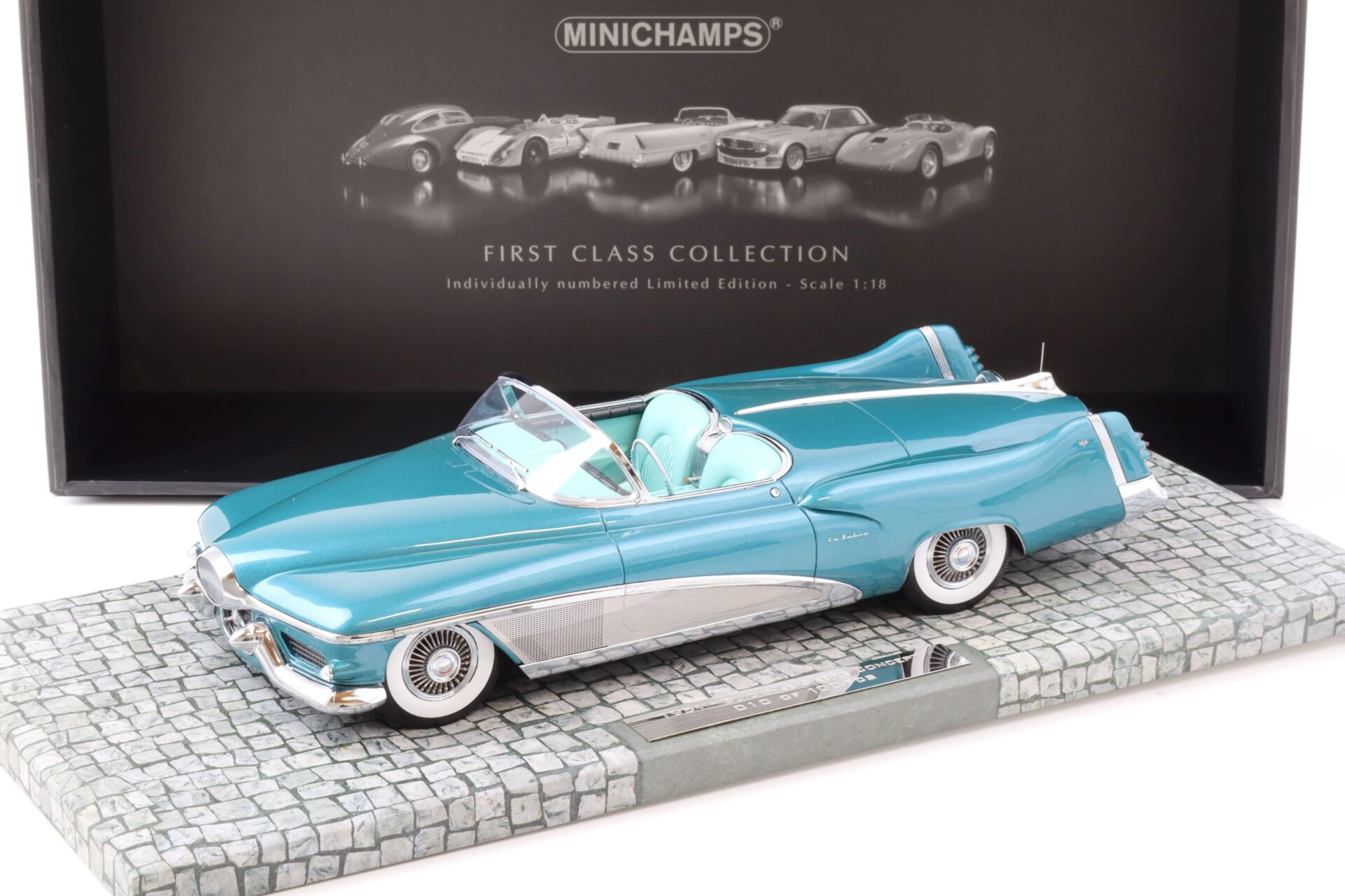 ID 72358 orig.jpg 1:18 Minichamps Buick Le Sabre Concept Car 1951 turquoise metallic - Limited 100 pcs.
