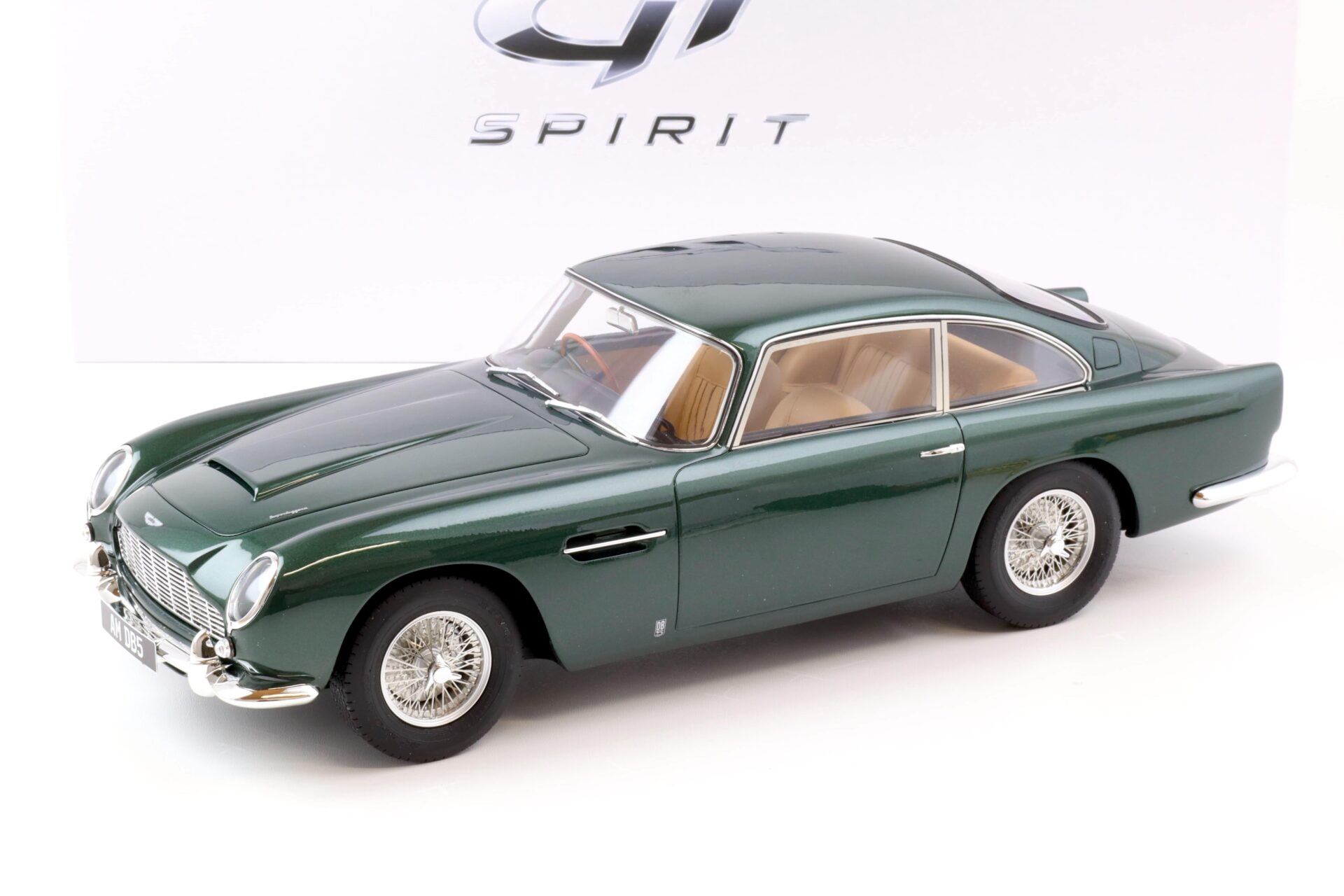 ID 72451 orig.jpg 1:12 GT Spirit ZM033 Aston Martin DB5 Coupe green metallic